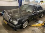 Mercedes-Benz 300 CE 200-serie 300 CE Automaat / Zonnedak /, Auto's, Automaat, 188 pk, Gebruikt, Origineel Nederlands