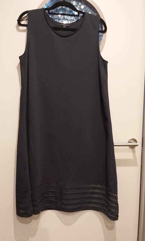 COS, tijdloze zwarte jurk, M, Kleding | Dames, Jurken, Zo goed als nieuw, Maat 38/40 (M), Zwart, Onder de knie, Ophalen of Verzenden
