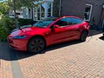 Tesla Model 3 2024 Rood Highland, Auto's, Tesla, Automaat, 27 €/maand, Achterwielaandrijving, 1736 kg
