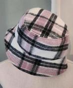 Leuke buckethat in ruitmotief, maat S - nieuw, Ophalen of Verzenden, Nieuw, 55 cm (S, 6⅞ inch) of minder, Hoed