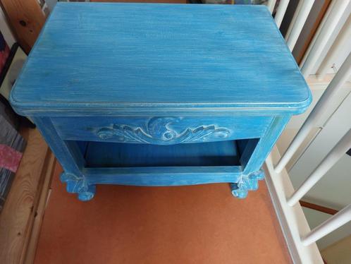 Nachtkastje Planet Little, Kinderen en Baby's, Kinderkamer | Commodes en Kasten, Zo goed als nieuw, Kast, Minder dan 90 cm, Minder dan 75 cm