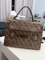 Guess Handtas Bruin Logo €35, Sieraden, Tassen en Uiterlijk, Tassen | Damestassen, Ophalen of Verzenden, Gebruikt, Bruin, Handtas