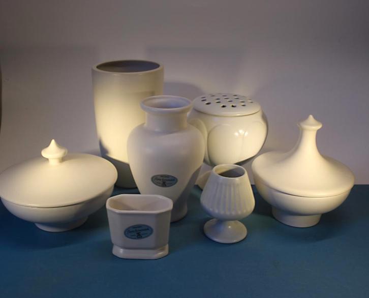 Set Flora en Modica Keramiek Gouda Holland vaas, dekselpot, Antiek en Kunst, Antiek | Vazen, Ophalen of Verzenden