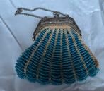 Oud Kralen Tasje met Beugel en Kettinkje, Ophalen of Verzenden