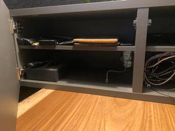 Ikea Besta tv-meubel 2-deurs grijs - afbeelding 2