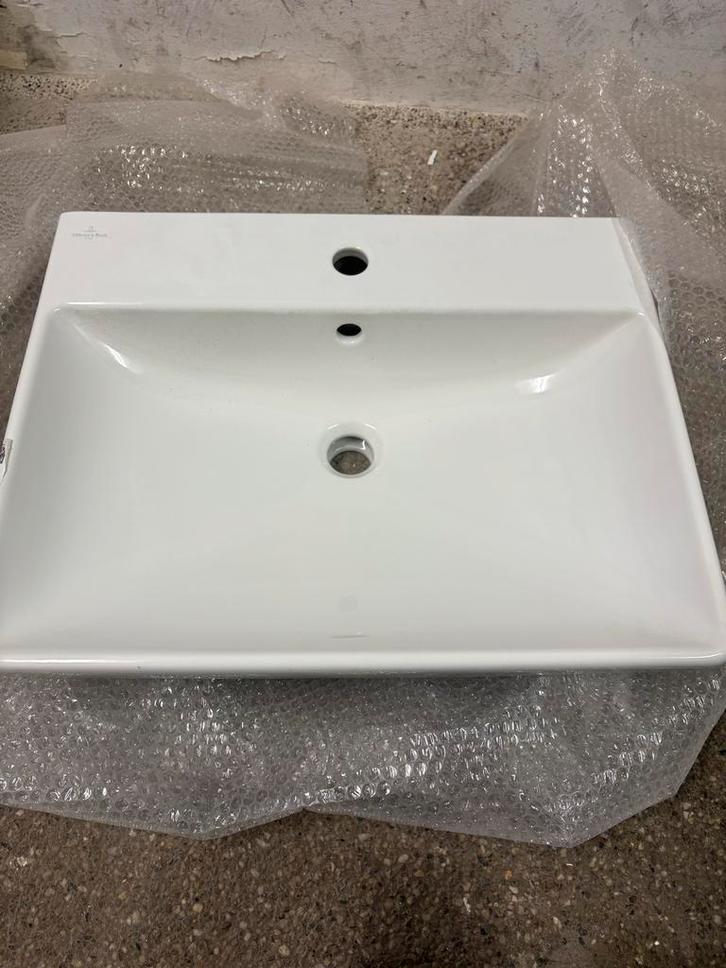 Wastafel en WC Pot - Villeroy & Boch, Huis en Inrichting, Badkamer | Badkamermeubels, Nieuw, Wasbak of Wastafel, Minder dan 100 cm