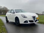 Alfa Romeo Giulietta 1.4 Turbo Multi AIR TCT 2012 Wit, 1280 kg, Zwart, 4 cilinders, Wit