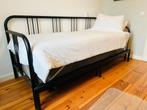 IKEA Fyresdal uittrekbed met 2 z.g.a.n Morgedal matrassen, Ophalen, Eenpersoons, Zwart, Zo goed als nieuw