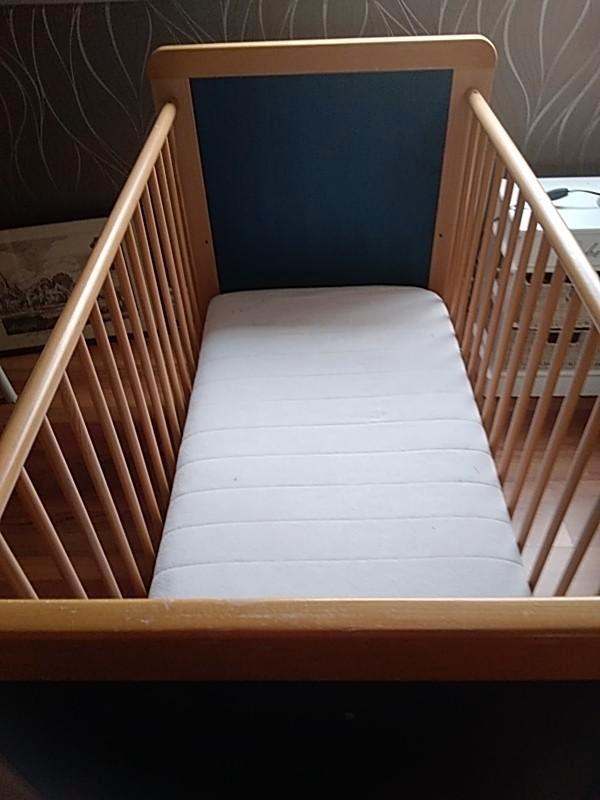 Kinderledikant in 3 hoogtes verstelbaar met nwe dikke matras, Kinderen en Baby's, Kinderkamer | Bedden, Gebruikt, 140 tot 160 cm