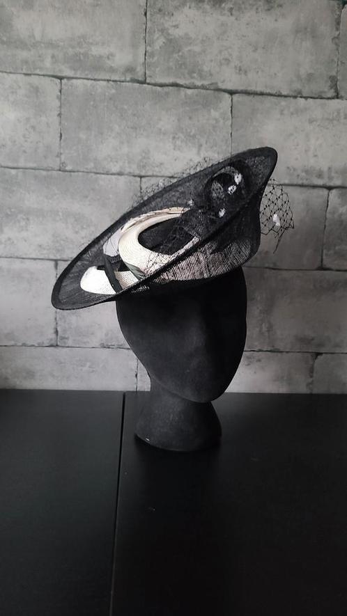 Diadeem hoed, Kleding | Dames, Hoeden en Petten, Nieuw, Ophalen of Verzenden