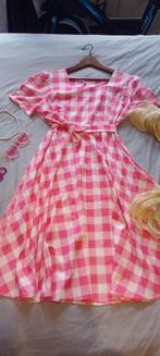 Barbie outfit barbiejurk, Kleding | Dames, Carnavalskleding en Feestkleding, Nieuw, Maat 42/44 (L), Overige thema's, Ophalen of Verzenden