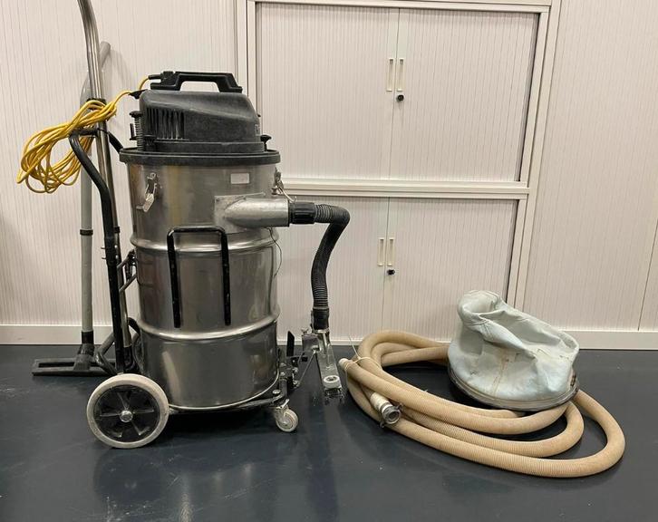 Numatic nat/droog bouwstofzuiger, Witgoed en Apparatuur, Stofzuigers, 1200 tot 1600 watt, Ophalen of Verzenden