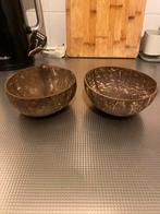 Twee Kokosnoot Schalen, Overige materialen, Schaal, Rond, Ophalen of Verzenden