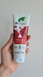 Dr. Organic Rose otto face scrub, Ophalen of Verzenden, Nieuw, Gehele gezicht, Verzorging