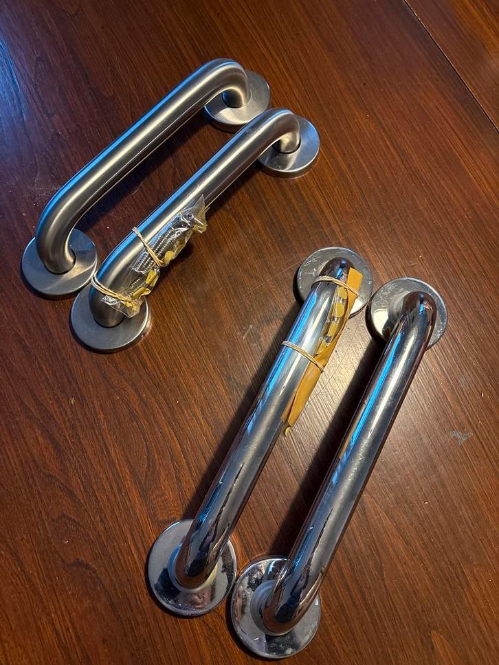 Badgreep muurbeugels  - 2x set van 2, Huis en Inrichting, Badkamer | Badkamermeubels, Gebruikt, Overige typen, Minder dan 100 cm