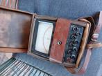 Antieke voltmeter in goede staat, Antiek en Kunst, Antiek | Gereedschap en Instrumenten, Ophalen
