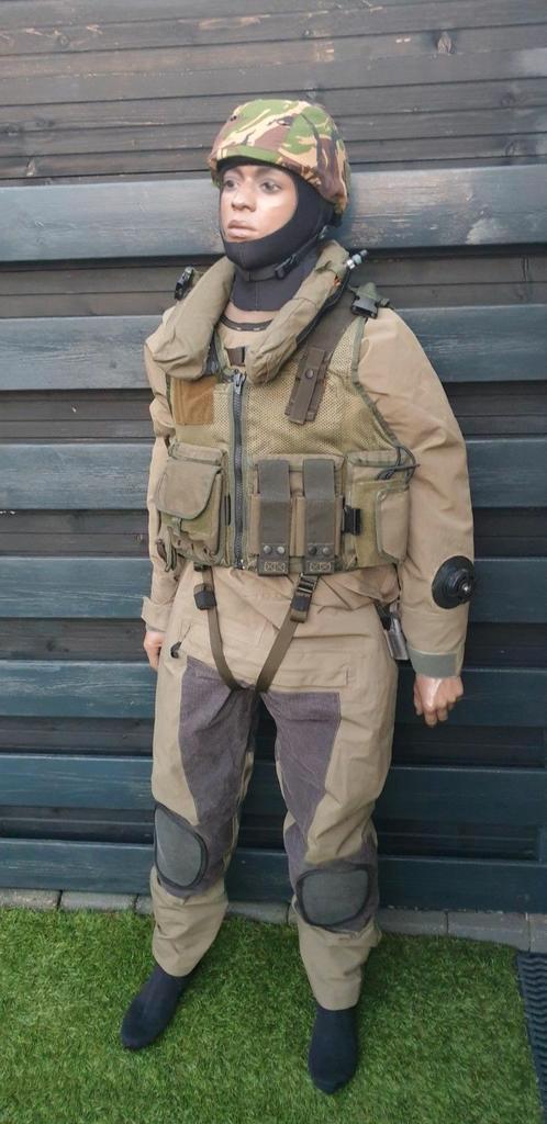 NL Marsof/Kikvorsman uitrusting/OWG/Duiker KCT, Verzamelen, Militaria | Algemeen, Overige soorten, Kleding of Schoenen, Nederland