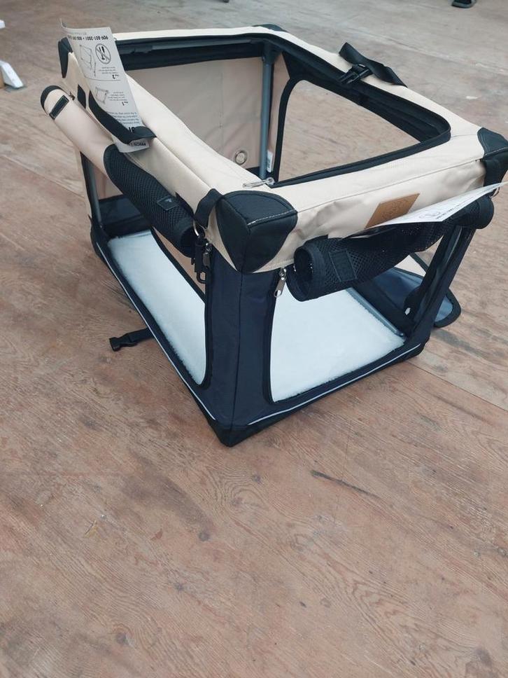 Hondenbench voor kleine hond of katten, Dieren en Toebehoren, Hondenbenches, Nieuw, Ophalen