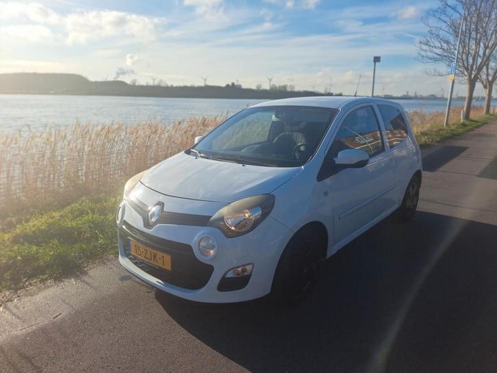 Renault Twingo 1.2 55KW E3 2012 Wit, Auto's, Renault, Particulier, Twingo, Airbags, Airconditioning, Bluetooth, Centrale vergrendeling