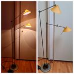 Pola Design Amstelveen vloerlamp met glazen kapjes mooi, Huis en Inrichting, Lampen | Vloerlampen, Modern vintage design, 100 tot 150 cm