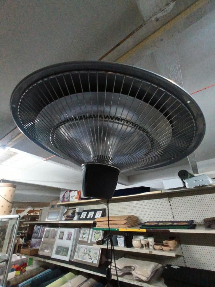 Terras heater. (Hang ), Tuin en Terras, Terrasverwarmers, Zo goed als nieuw, Ophalen