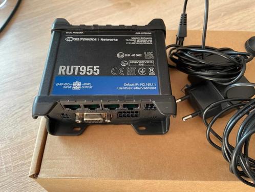 Teltonika RUT955 4G ltE wifi router - modem, Computers en Software, Routers en Modems, Zo goed als nieuw, Router met modem, Ophalen of Verzenden