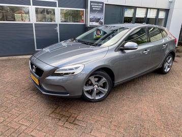 Volvo V40 2.0 T3 NORDIC+ , Trekhaak !!! dealer onderhouden.  beschikbaar voor biedingen
