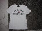 116 TOMMY HILFIGER logo shirt, Kinderen en Baby's, Jongen, Ophalen of Verzenden, Zo goed als nieuw, Shirt of Longsleeve