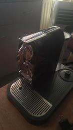De’Longhi Nespresso | Koffiemachine | Cups, Witgoed en Apparatuur, Koffiezetapparaten, Ophalen, Zo goed als nieuw, Koffiemachine