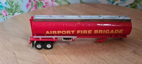 Airport Fire Brigade Tanker, Hobby en Vrije tijd, Modelbouw | Auto's en Voertuigen, Gebruikt, Tank, 1:50 of kleiner, Overige merken