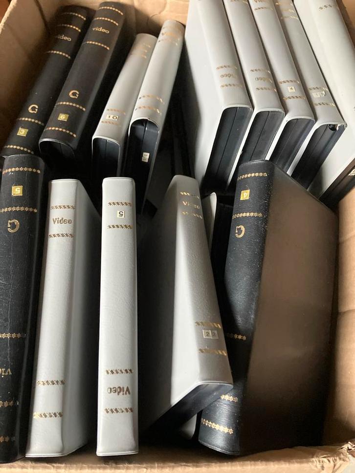 Vintage Video Cassette Opbergbox (35), Cd's en Dvd's, VHS | Documentaire, Tv en Muziek, Gebruikt, Tv-serie of Tv-programma, Alle leeftijden