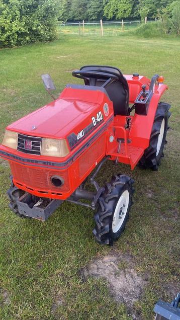 Kubota B40 - zeer netjes/4WD  beschikbaar voor biedingen