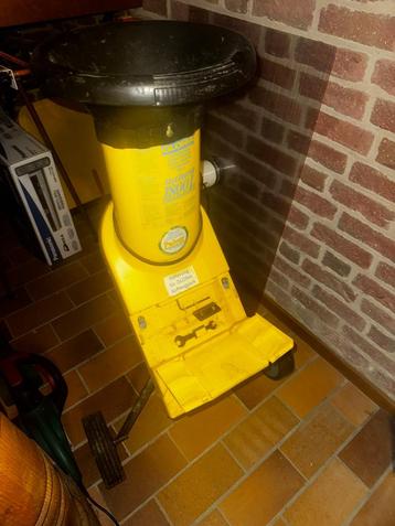 Gloria Hakselaar/ Versnipperaar beschikbaar voor biedingen