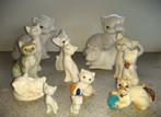Poezen-beeldjes wit porselein 14 stuks groot en klein, Dieren en Toebehoren, Poes