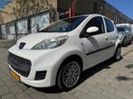 Peugeot 107 1.0-12V Millesim 200 Airco/opendak, Euro 5, Gebruikt, 4 stoelen, Origineel Nederlands
