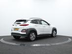 Hyundai Kona EV Premium 64 kWh | Trekhaak | Navigatie | Lede, Auto's, Hyundai, 12 maanden, Gebruikt, Zwart, Met garantie (alle)