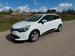Renault Clio 1.2 TCE 88KW Estate 2014 Wit Automaat, 4 cilinders, Wit, Origineel Nederlands, Particulier