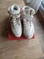 Puma maat 38, Ophalen of Verzenden, Zo goed als nieuw, Zwart, Sneakers of Gympen