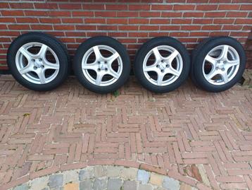 Toyota Yaris LM velgen 175/65 R15 TPMS beschikbaar voor biedingen