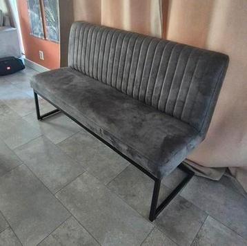 Luxe Haco eetkamerbank Mada – Bull Graphite – als nieuw
 beschikbaar voor biedingen