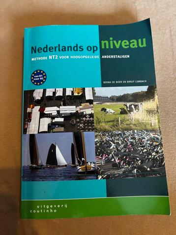 Nederlands op Niveau NT2 + DVD beschikbaar voor biedingen