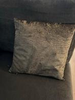 Claudi kussen Cronna Dark Taupe, Huis en Inrichting, Ophalen, Zo goed als nieuw, Vierkant