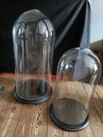 2 hele grote stolpen met onderbord., Ophalen