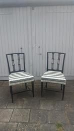 Twee stoeltjes, Ophalen, Hout, Gebruikt, Twee