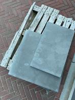 5x EXCLUTON Terrastegel met facet grijs 60x60x4cm, 60 cm of meer, Zo goed als nieuw, Vloertegels, Ophalen