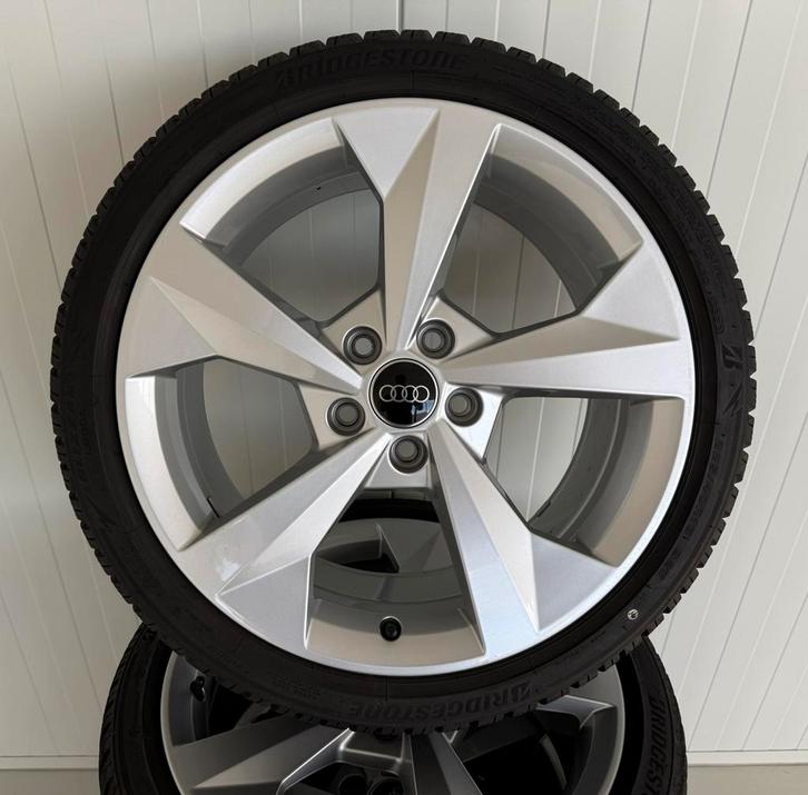 Originele Audi A3 / S3 Velgen 18 Inch Winterset S-Line, Auto-onderdelen, Banden en Velgen, Banden en Velgen, Winterbanden, 18 inch