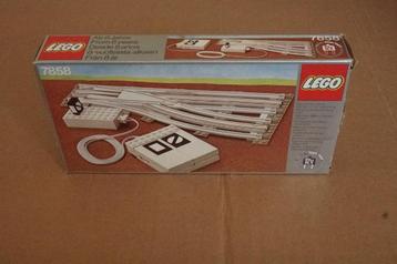 12 volt Lego trein wissel compl. met doos en binnendoos 7858 beschikbaar voor biedingen