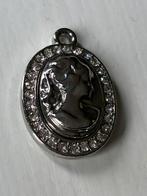 Hanger camee stijl strass zilverkleur vintage, Ophalen of Verzenden, Gebruikt, Zilver, Overige materialen