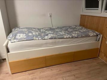 Ikea bed malm met lades 90x200cm incl lattenbodem beschikbaar voor biedingen