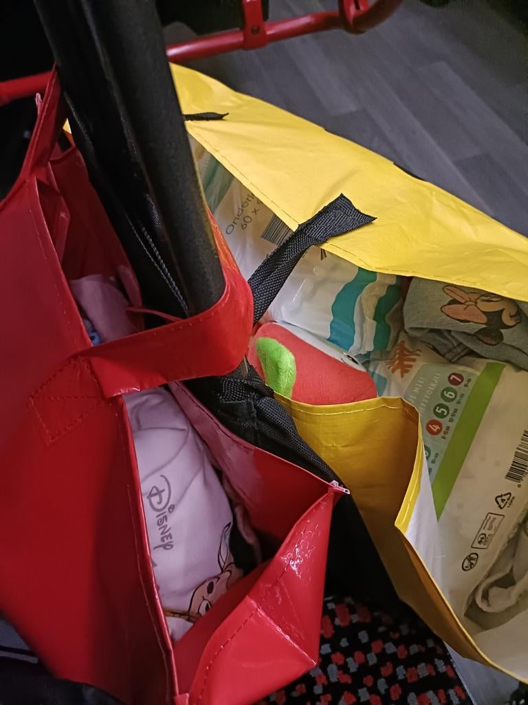 Meisjes babykleding maat 56-62 + luiers, Ophalen, Gebruikt